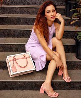 Sunayana Fauzdar feet photo 3