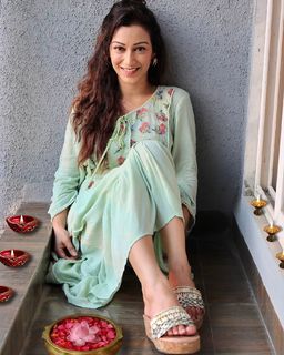 Sunayana Fauzdar feet photo 13