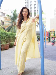 Sunayana Fauzdar feet photo 16
