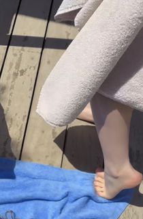Sunday Kalogeras feet photo 5