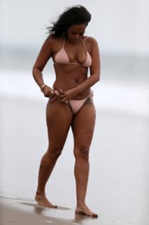 Sundy Carter feet photo 5