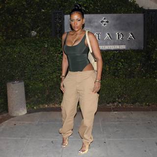 Sundy Carter feet photo 2