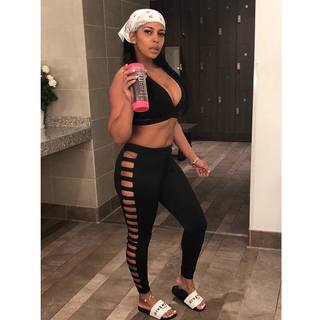 Sundy Carter feet photo 4