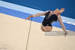 Sunisa Lee feet photo thumbnail