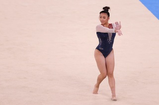 Sunisa Lee feet photo thumbnail