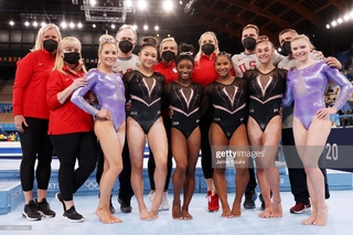 Sunisa Lee feet photo thumbnail