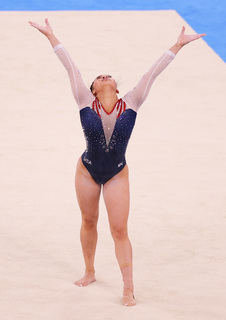 Sunisa Lee feet photo thumbnail