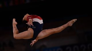 Sunisa Lee feet photo thumbnail