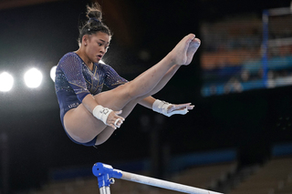 Sunisa Lee feet photo thumbnail