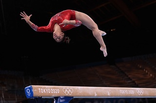 Sunisa Lee feet photo thumbnail