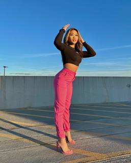 Sunisa Lee feet photo thumbnail
