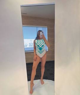 Sunisa Lee feet photo thumbnail