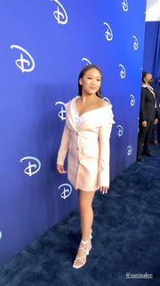 Sunisa Lee feet photo thumbnail