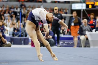 Sunisa Lee feet photo thumbnail