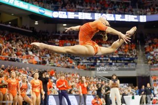 Sunisa Lee feet photo thumbnail