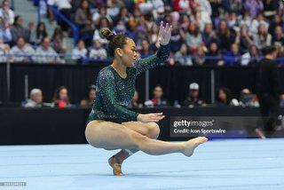Sunisa Lee feet photo thumbnail