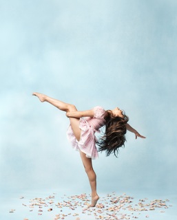 Sunisa Lee feet photo thumbnail