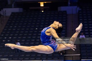 Sunisa Lee feet photo thumbnail