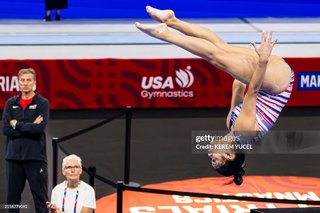 Sunisa Lee feet photo thumbnail