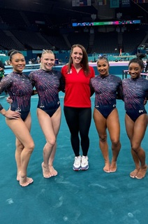 Sunisa Lee feet photo thumbnail