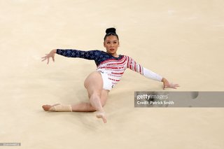 Sunisa Lee feet photo thumbnail