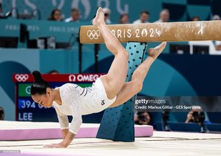 Sunisa Lee feet photo thumbnail