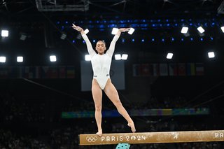 Sunisa Lee feet photo thumbnail