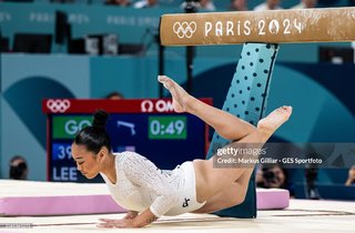 Sunisa Lee feet photo thumbnail