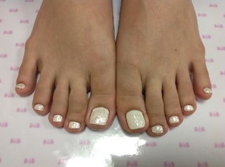 Sunny feet photo 7