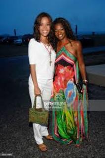 Sunny Hostin feet photo 3