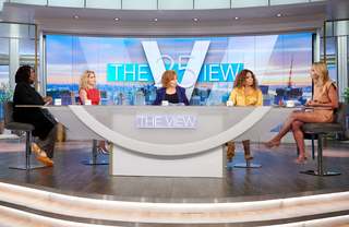 Sunny Hostin feet photo 14