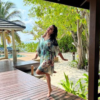Sunny Leone feet photo thumbnail