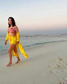 Sunny Leone feet photo thumbnail