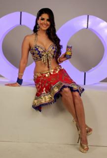 Sunny Leone feet photo thumbnail