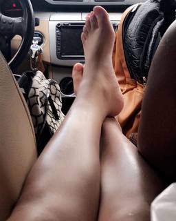 Supa Peach feet photo 9