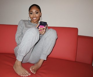 Supa Peach feet photo 3
