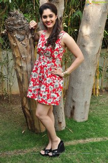 Surabhi feet photo 17