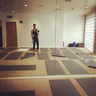 Suranne Jones feet photo thumbnail