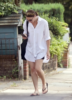 Suranne Jones feet photo thumbnail