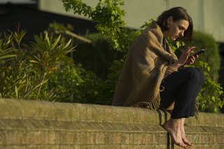 Suranne Jones feet photo thumbnail