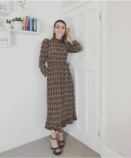 Suranne Jones feet photo thumbnail