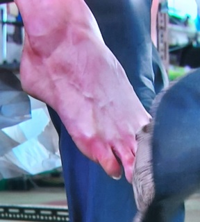 Suranne Jones feet photo thumbnail