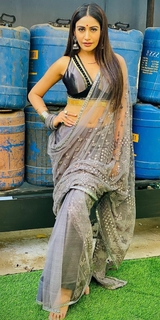 Surbhi Chandna feet photo 17