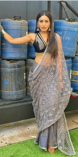 Surbhi Chandna feet photo 16