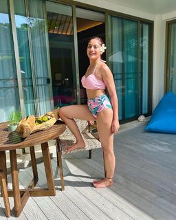Surbhi Chandna feet photo 1
