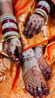 Surbhi Chandna feet photo 10