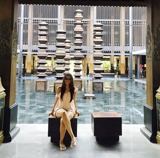 Surbhi Jyoti feet photo thumbnail