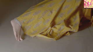 Surbhi Jyoti feet photo thumbnail