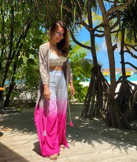 Surbhi Jyoti feet photo thumbnail