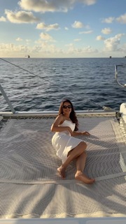 Surbhi Jyoti feet photo thumbnail